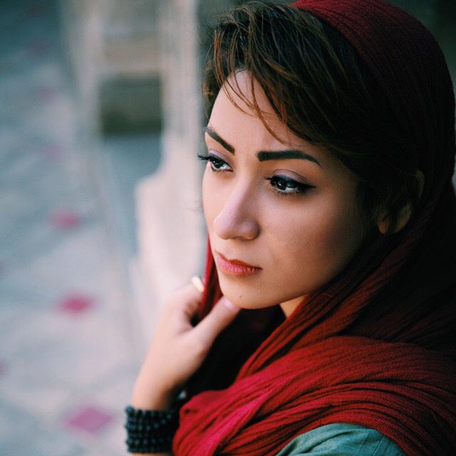 Profile picture of Farnaz Damnabi