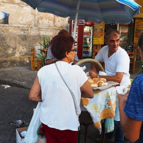 Frittole seller