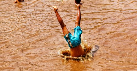 Cerita anak2 desa di musim penghujan