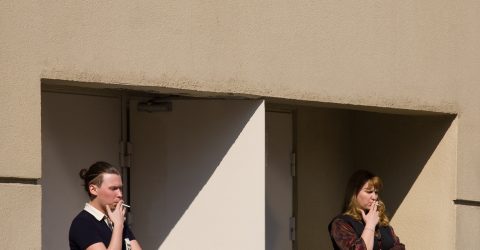 Synchronized smoking