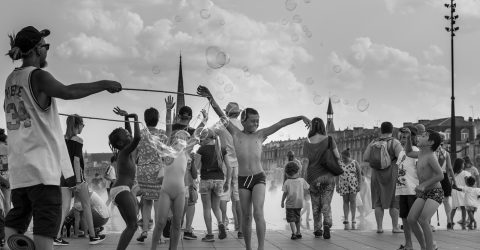 Dancing with bubbles