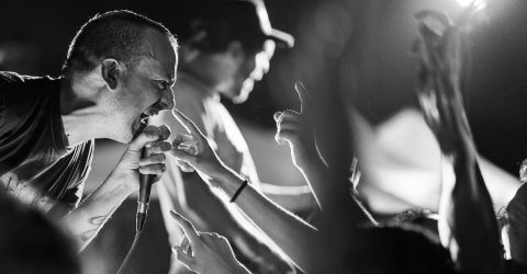 Discomostro Live: Raw & Real