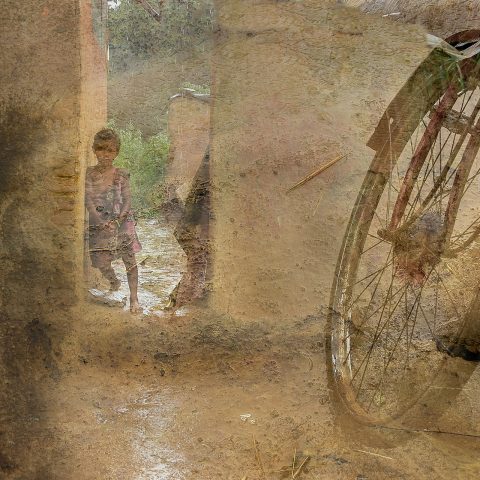 CHILD & WHEEL