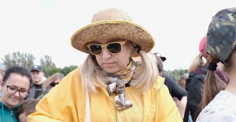 lady in yellow