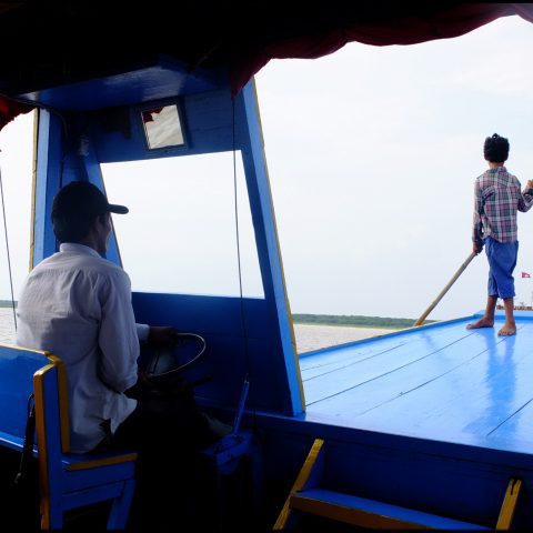 Tonlesap lake boat drivers