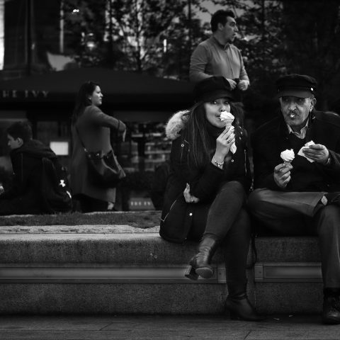 Ice cream on Thames bank