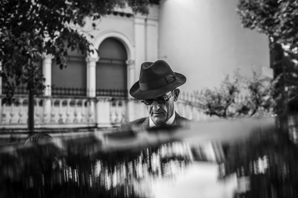 The man in the black hat Exibart Street