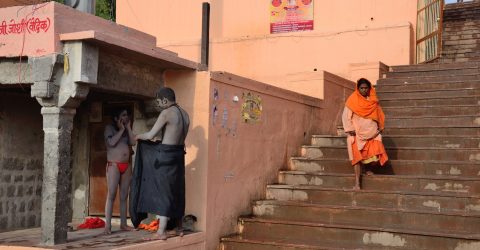 SADHUS