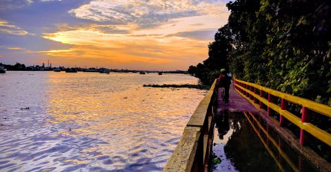 river side road